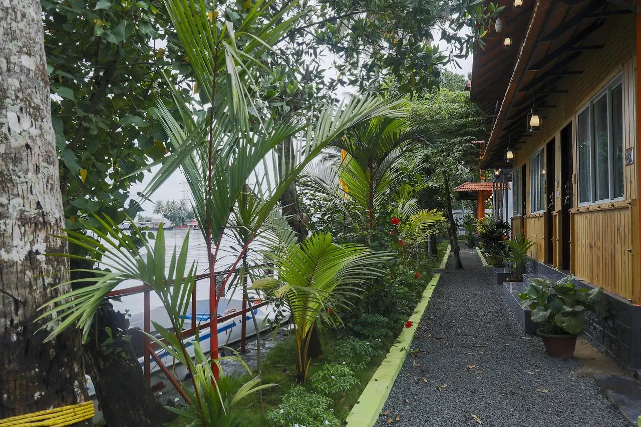 The Lake Paradise Boutique Resort Alappuzha Bed & Breakfast