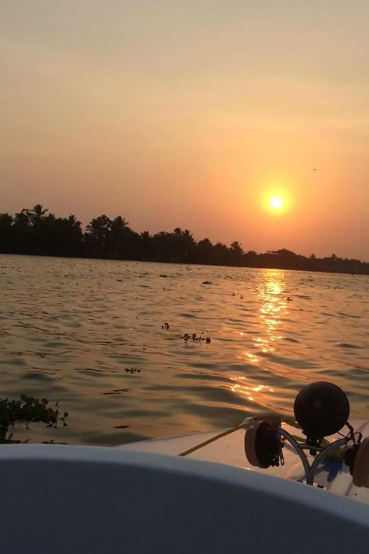 The Lake Paradise Boutique Resort Alappuzha